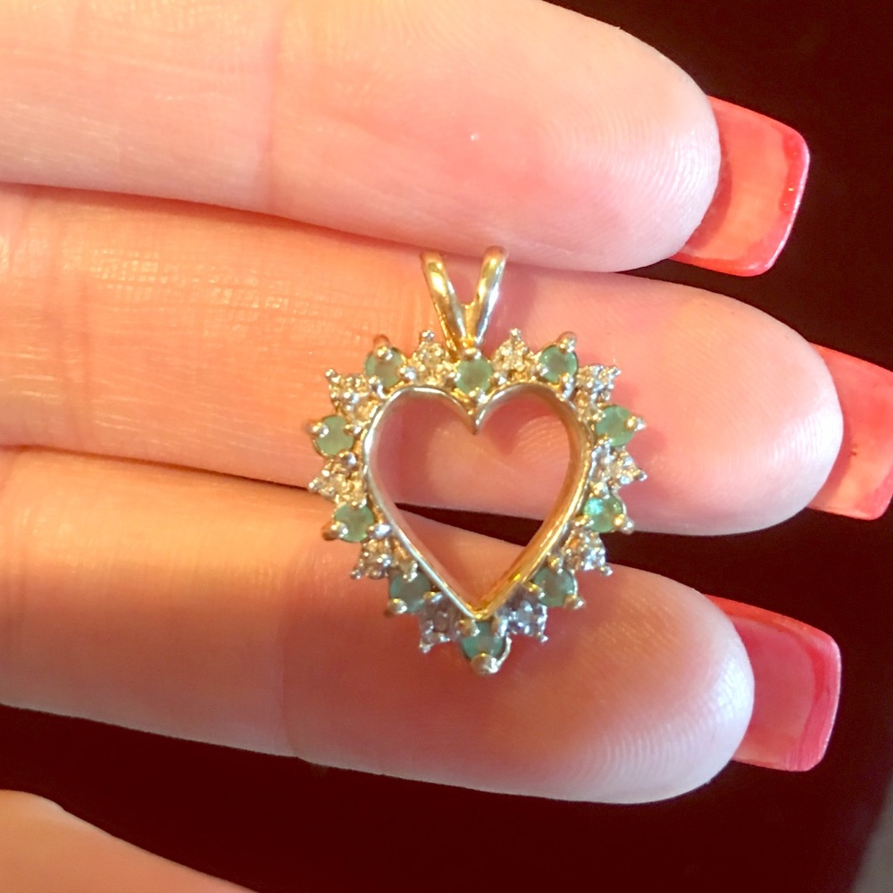 10k Vintage solid gold diamond & emerald pendant
